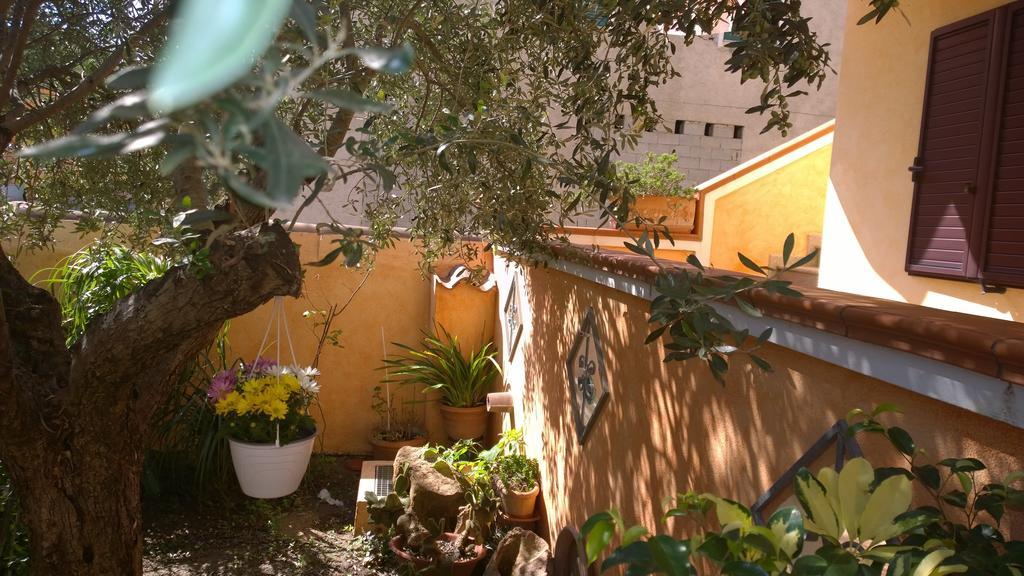 Casa Rosina Lejlighed Orosei Eksteriør billede